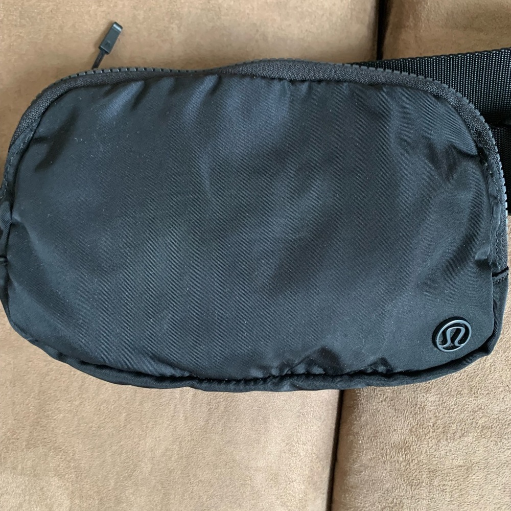 LULULEMON Everyday Belt Bag